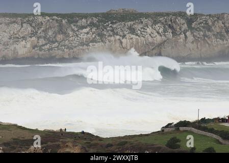 Marejada en el mar Cantábrico. Suances Banque D'Images