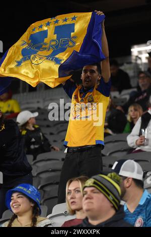 Columbus, Ohio, États-Unis. 2 avril 2024. Les fans de Tigres UNAL encouragent leur équipe contre l'équipage de Columbus dans leur match à Columbus, Ohio. Brent Clark/Cal Sport Media/Alamy Live News Banque D'Images