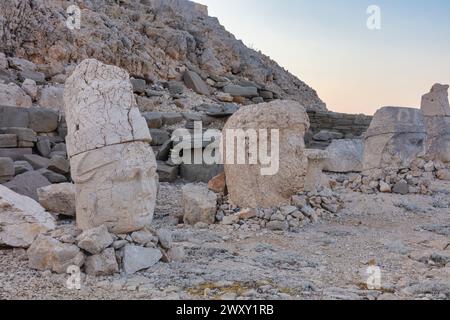 Terrasse est, Mont Nemrut, Nemrud, province d'Adiyaman, Turquie Banque D'Images