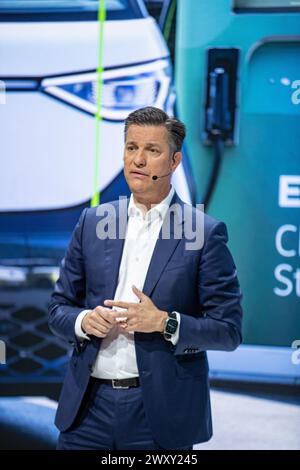 Munich, Allemagne. 04th Sep, 2023. Thomas Schmall, membre du conseil d'administration, lors de la conférence de presse du Groupe VW au salon automobile IAA Mobility le 4 septembre 2023 à Munich, Allemagne. (Photo de Alexander Pohl/Sipa USA) crédit : Sipa USA/Alamy Live News Banque D'Images