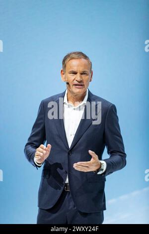 Munich, Allemagne. 04th Sep, 2023. Oliver Blume, PDG de Volkswagen, lors de la conférence de presse du Groupe VW au salon automobile IAA Mobility le 4 septembre 2023 à Munich, en Allemagne. (Photo de Alexander Pohl/Sipa USA) crédit : Sipa USA/Alamy Live News Banque D'Images