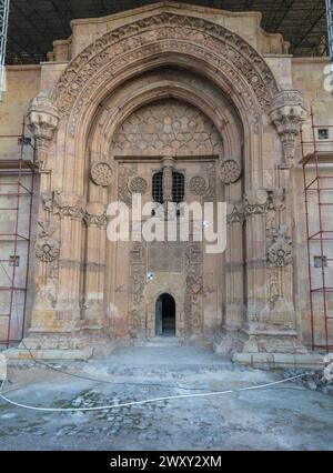 Portail sculpté en pierre de la Grande Mosquée et de l'Hôpital, 1229, Divrigi, Tephrike, Province de Sivas, Turquie Banque D'Images