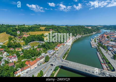 Vue aérienne de la belle ville à trois rivières de Passau en basse-Bavière Banque D'Images