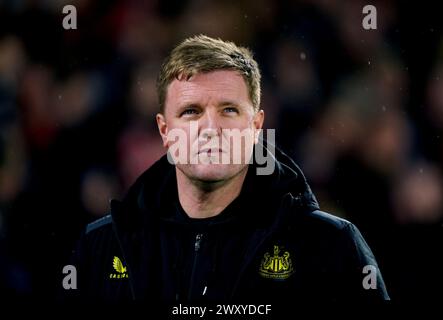 Photo du dossier datée du 10-02-2024 de l'entraîneur de Newcastle United Eddie Howe, qui est déterminé à garder la main sur le «potentiel illimité» de l'attaquant en forme Alexander Isak. Date d'émission : mercredi 3 avril 2024. Banque D'Images