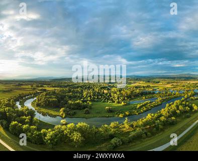 Danube bœuf lac Staatshaufen près de Thundorf, vue aérienne, Allemagne, Bavière, Niederbayern, basse-Bavière Banque D'Images