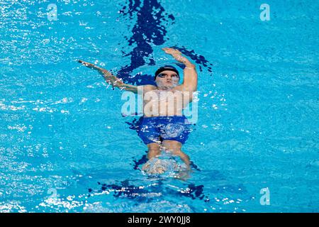 LONDRES, ROYAUME-UNI. 03 avril 24. Luke Greenbank, de Loughborough PC, participe au 100 m dos masculin lors des Speedo Aquatics GB Swimming Championships 2024 au London Aquatics Centre le mercredi 3 avril 2024. LONDRES ANGLETERRE. Crédit : Taka G Wu/Alamy Live News Banque D'Images