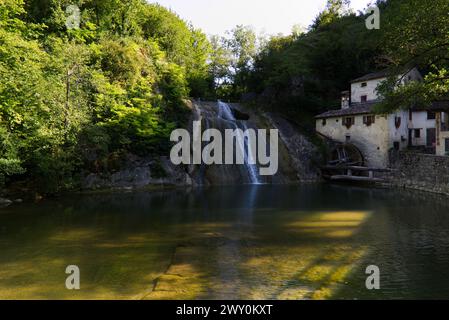 Molinetto della Croda dans la vallée de la Lierza, Vénétie, Italie Banque D'Images