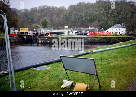 Grands travaux de génie civil entrepris à l'extrémité nord-atlantique du canal de Crinan. Crinan, Argyll et Bute, Écosse Banque D'Images