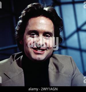 Kino, Kino, ZDF Filmmagazin, 1976, prominenter Gast : Michael Douglas, amerikanischer Schauspieler, er spricht über Seine Rolle als Inspector Steve Keller in der US TV Serie : Die Strassen von San Francisco, Originaltitel : The Streets of San Francisco. Banque D'Images