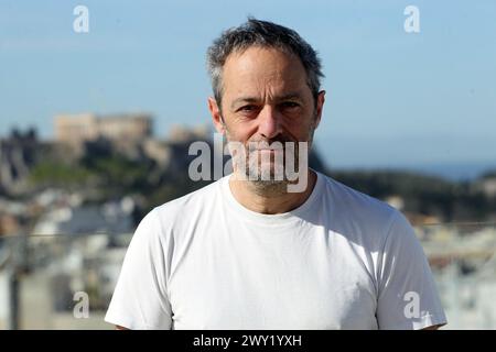 3 avril 2024, Athènes, Grèce : le scénariste, réalisateur et acteur français CEDRIC KAHN participe au 24e Festival du film grec français. Kahn est né le 17 juin 1966 à Fontenay-aux-Roses, hauts-de-Seine, France. Il est acteur et écrivain, connu pour 'The Goldman case' (2023), 'Too Much Happiness' (1994) et 'The Prayer' (2018). (Crédit image : © Aristidis Vafeiadakis/ZUMA Press Wire) USAGE ÉDITORIAL SEULEMENT! Non destiné à UN USAGE commercial ! Banque D'Images