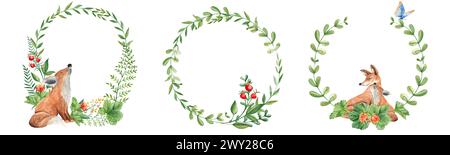 Ensemble de couronnes d'aquarelle boisée avec bébé et mère renard animal, branches vertes et feuilles, fougère, mûre de mûre et baies rouges. Illustration florale Banque D'Images