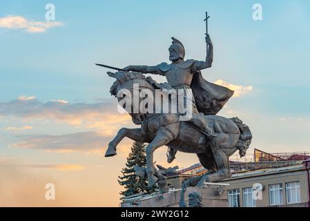 Statue de Vartan Mamikonian sur la place Vartanants à Gyumri, Arménie Banque D'Images