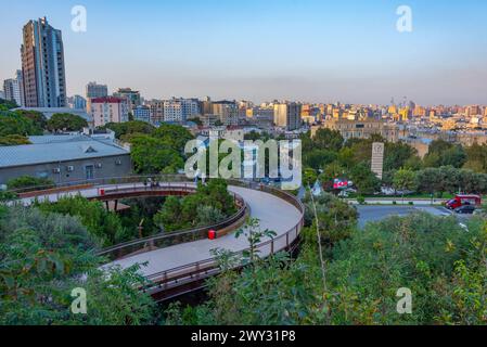 Panorama de Bakou vu du parc Chemberekend, Azerbaïdjan Banque D'Images