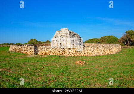 Site funéraire de Naveta des Tudons, Minorque, Îles Baléares, Espagne Banque D'Images