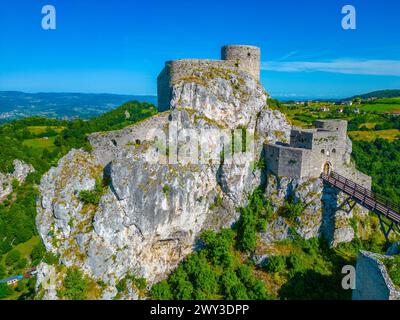 Vue panoramique de la forteresse de Srebrenik en Bosnie-Herzégovine Banque D'Images
