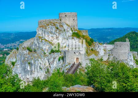 Vue panoramique de la forteresse de Srebrenik en Bosnie-Herzégovine Banque D'Images