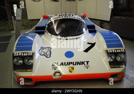 Deutsches Automuseum Langenburg, voiture de course Porsche blanche avec les logos Blaupunkt et Shell, Deutsches Automuseum Langenburg, Langenburg Banque D'Images