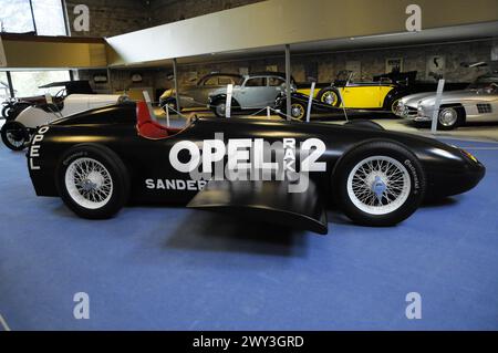 Opel RAK 2 construit en 1928, Deutsches Automuseum Langenburg, Une voiture de course Opel RAK2 noire historique dans une zone d'exposition, Deutsches Automuseum Banque D'Images