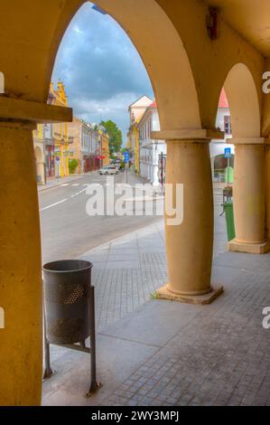 Rue dans le centre de la ville croate Vukovar Banque D'Images