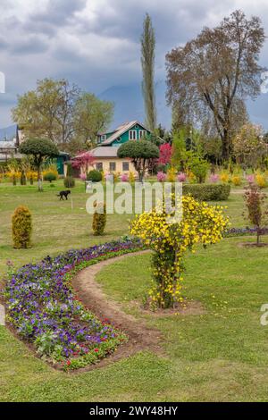 Shalimar Bagh, jardin moghol, XVIIe siècle, Srinagar, Cachemire, Inde Banque D'Images