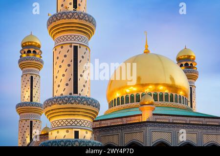 Mosquée Jame' ASR Hassanil Bolkiah, Bandar Seri Begawan, Brunei. Banque D'Images