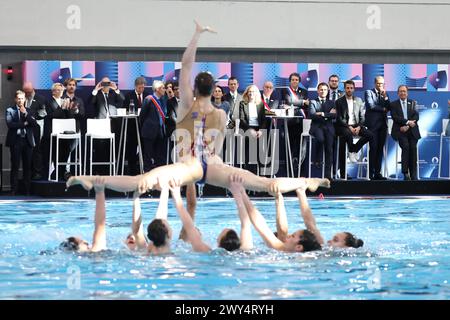 Saint Denis, France. 04th Apr, 2024. © PHOTOPQR/LE PARISIEN/Fred Dugit ; Saint Denis ; 04/04/2024 ; JO Paris 2024 Saint Denis (93), le 4 avril 2024 inauguration du centre aquatique olympique (CAO) par le président de la République Emmanuel Macron. Nicole Belloubet, Tony Estanguet, Patrick Ollier Saint Denis, France, 4 avril 2024 jeux olympiques de Paris/inauguration du Centre aquatique Olympique (CAO) par le Président de la République EmmanuelMacron. *** Local légende *** inauguration du centre aquatique olympique (CAO) crédit : MAXPPP/Alamy Live News Banque D'Images