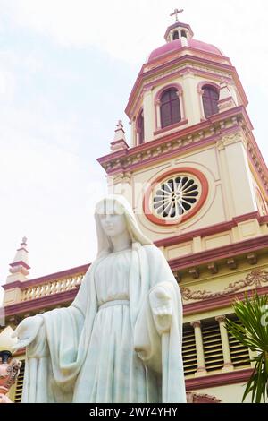 Église Santa Cruz connue sous le nom de Kudi Chin, une église catholique romaine historique dans le quartier de Kudi Chin à Bangkok, Thaïlande Banque D'Images