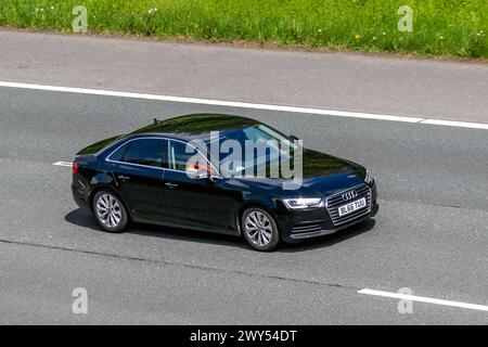 2016 Noir Audi A4 se Ultra TDI S-A 4dr berline à moteur sur l'autoroute M6, Royaume-Uni Banque D'Images