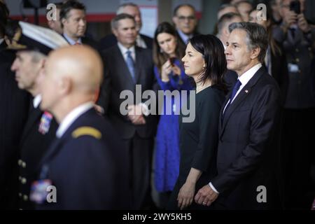 Annalena Baerbock, Bundesaussenministerin, und Antony blinken, Aussenminister der Vereinigten Staaten von Amerika, aufgenommen waehrend der Zeremonie anlaesslich des 75. Jahrestages der Unterzeichnung der Gruendungsurkunde des Nordatlantik-Vertrags. Bruessel, 04.04.2024. Fotografiert im Auftrag des Auswaertigen AMTES. Bruessel Berlgien *** Annalena Baerbock, ministre fédéral des Affaires étrangères, et Antony Blinken, secrétaire d'État des États-Unis d'Amérique, photographiés lors de la cérémonie du 75e anniversaire de la signature du document fondateur de l'Atla Nord Banque D'Images