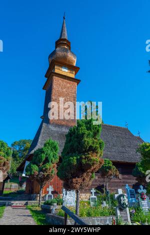 L'église en bois Nativité de la mère de Dieu de Laschia en Roumanie Banque D'Images