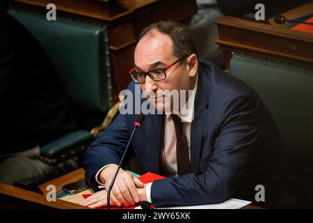 Bruxelles, Belgique. 04th Apr, 2024. Le PS Ahmed Laaouej photographié lors d'une session plénière de la Chambre au Parlement fédéral à Bruxelles le jeudi 04 avril 2024. BELGA PHOTO JASPER JACOBS crédit : Belga News Agency/Alamy Live News Banque D'Images