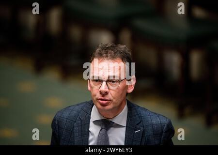 Bruxelles, Belgique. 04th Apr, 2024. Wouter Beke de CD&V photographié lors d'une session plénière de la Chambre au Parlement fédéral à Bruxelles le jeudi 04 avril 2024. BELGA PHOTO JASPER JACOBS crédit : Belga News Agency/Alamy Live News Banque D'Images