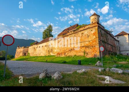 La forteresse-sur-Straja dans la ville roumaine Brasov Banque D'Images