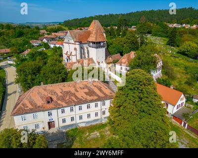 L'église fortifiée de Bazna en Roumanie Banque D'Images