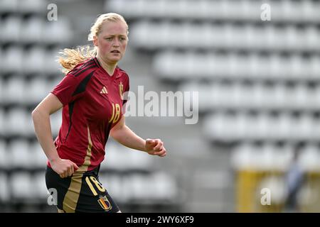 Tubize, Belgique. 04th Apr, 2024. Lore Nuyens (18 ans) de Belgique photographié lors d'un match amical de football entre les équipes nationales féminines de moins de 23 ans de Belgique et d'Espagne le jeudi 4 avril 2024 à Tubize, Belgique . Crédit : Sportpix/Alamy Live News Banque D'Images