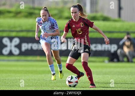 Tubize, Belgique. 04th Apr, 2024. Gaelle Nierynck (15 ans) de Belgique photographiée lors d'un match amical de football entre les équipes nationales féminines de moins de 23 ans de Belgique et d'Espagne le jeudi 4 avril 2024 à Tubize, Belgique . Crédit : Sportpix/Alamy Live News Banque D'Images