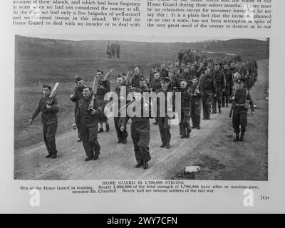 Photo de la Home Guard dans Hutchinson's Pictorial History of the War (No 5, série 8), publiée en novembre 1940. Banque D'Images