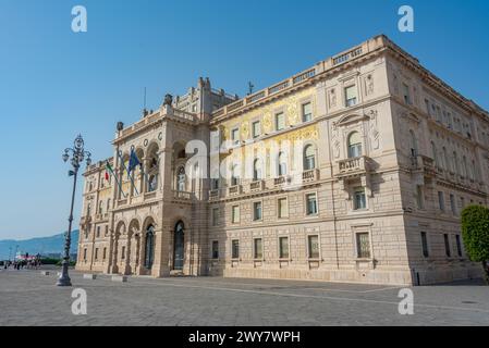 Palazzo della Luogotenenza austriaca dans la ville italienne de Trieste Banque D'Images