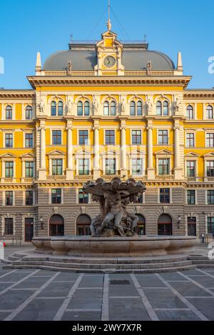 Piazza Vittorio Veneto dans la ville italienne de Trieste Banque D'Images