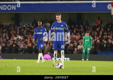 4 avril 2024 ; Stamford Bridge, Chelsea, Londres, Angleterre : premier League Football, Chelsea contre Manchester United ; Cole Palmer de Chelsea s'avance sur le ballon Banque D'Images