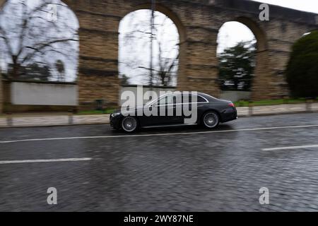 La Mercedes Benz la plus luxueuse, rencontrez Mercedes Benz classe S. Banque D'Images