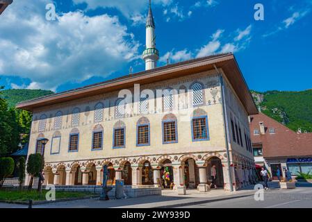 Travnik, Bosnie-Herzégovine, 16 juillet 2023 : ancienne mosquée dans la ville bosniaque de Travnik Banque D'Images