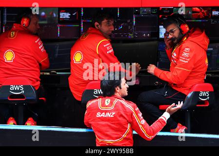 Suzuka, Japon. 05th Apr, 2024. Carlos Sainz Jr (ESP) Ferrari. 05.04.2024. Championnat du monde de formule 1, route 4, Grand Prix du Japon, Suzuka, Japon, journée d'entraînement. Le crédit photo devrait se lire : XPB/Alamy Live News. Banque D'Images