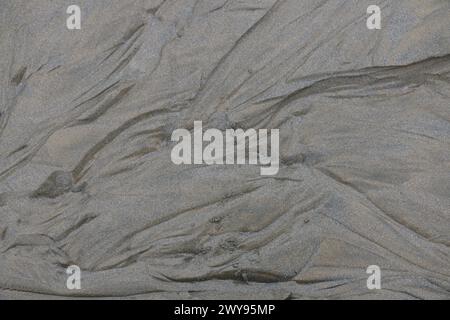 Toutes les textures trouvées près de Beach Pier Like Old Boat, Sand, Moss, Broken Concrete, Painted Metals, pavés, empreintes de pieds Banque D'Images