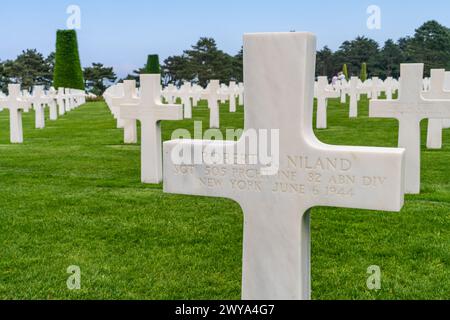 NORMANDIE, FRANCE - 1er juin 2017 : Robert Niland, sauvant l'inspiration du soldat Ryan, tombe dans le cimetière américain Colleville-sur-mer Omaha d-Day Beach Banque D'Images