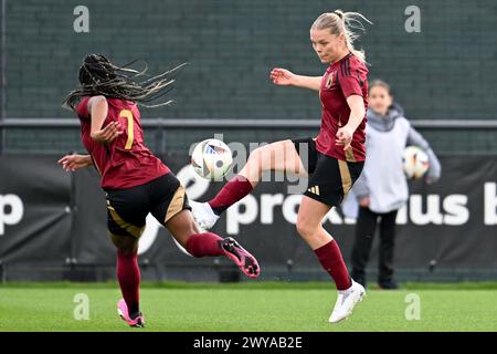 Tubize, Belgique. 04th Apr, 2024. Amy Littel (21 ans) de Belgique photographiée lors d'un match amical de football entre les équipes nationales féminines de moins de 23 ans de Belgique et d'Espagne le jeudi 4 avril 2024 à Tubize, Belgique . Crédit : Sportpix/Alamy Live News Banque D'Images