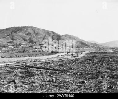Vue panoramique des dégâts à Nagasaki suite au bombardement atomique de 1945, montrant la zone autour de l'hypocentre. Banque D'Images