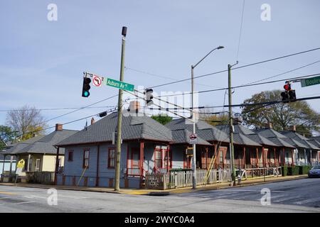 Bâtiments historiques sur Auburn Avenue à MLK Jr. Parc historique national, Atlanta, photographié le 23 novembre 2023. Banque D'Images