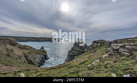 Vues et paysage entourant timtagel sur la côte ouest de cornwall sentier côtier sud-ouest boscastle bodmin Moor Banque D'Images