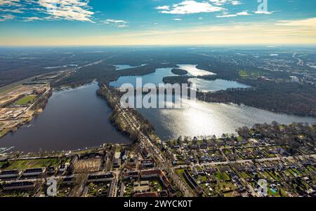 Vue aérienne, Sechs-Seen-Platte, zone de loisirs, nuages et ciel bleu, Wedau, Duisbourg, région de la Ruhr, Rhénanie du Nord-Westphalie, Allemagne, Duisburg-S. Banque D'Images